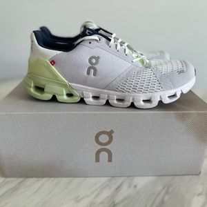 On Running Women's Cloudflyer